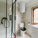 Gospodarstwo Agroturystyczne Z Basenem & Spa I Alpakami