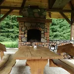 Farm stay Gospodarstwo Agroturystyczne Z Basenem & Spa I Alpakami Elk