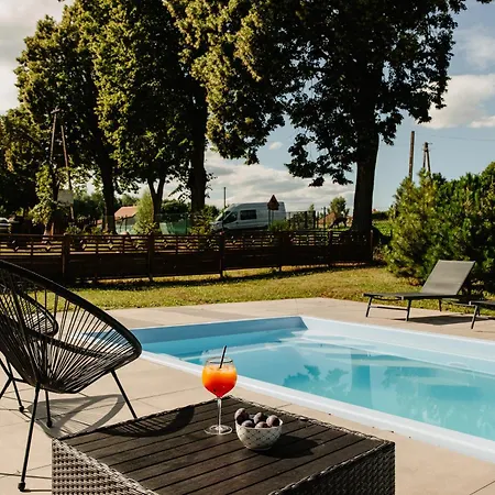 Gospodarstwo Agroturystyczne Z Basenem & Spa I Alpakami Farm stay
