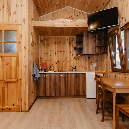 Gospodarstwo Agroturystyczne Z Basenem & Spa I Alpakami Elk